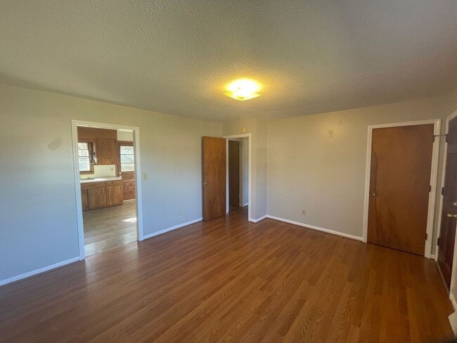 Foto del edificio - SHJ116-304 Davis Road