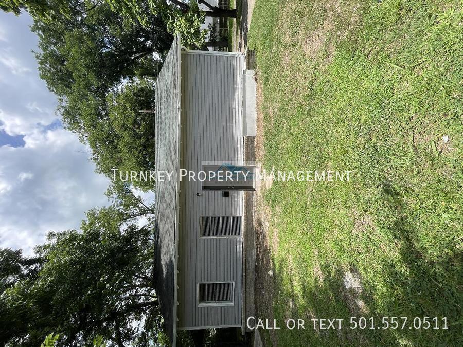 Primary Photo - charming 2-bedroom, 1-bathroom home offers...