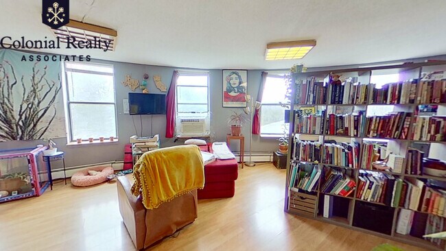 Foto del edificio - 1880 Commonwealth Ave