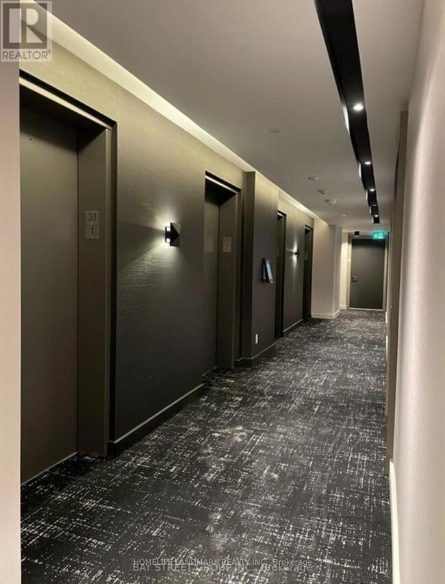 Building Photo - 108 Peter St