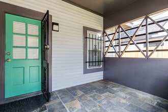 Building Photo - 2806 Holman St