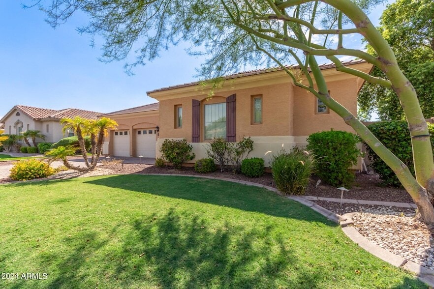 Foto principal - 2668 S Stuart Ave