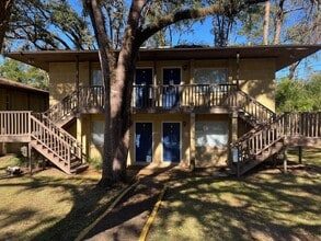 Building Photo - 2307 Columbia Ct