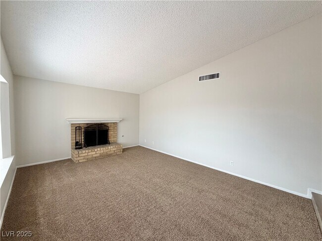 Foto del edificio - 3721 Redwood St