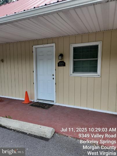 Primary Photo - 9349 Valley Rd