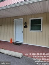 Building Photo - 9349 Valley Rd