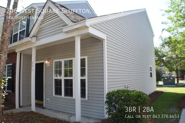 Building Photo - 206 West Square Bluffton, SC  29910