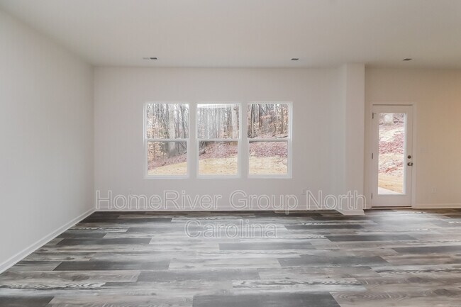 Building Photo - 1832 Ora Dr