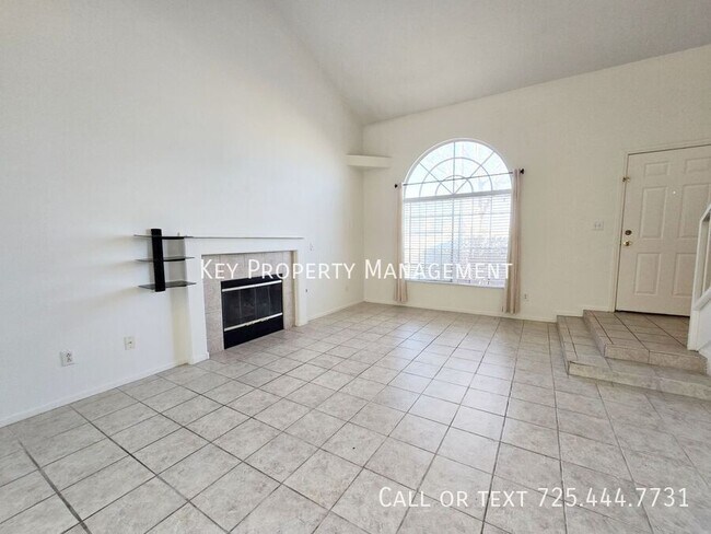 Foto del edificio - REMODELED 2 PRIMARY BEDROOM TOWNHOME IN GA...