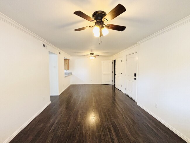 Foto del edificio - 5700 S 900 E