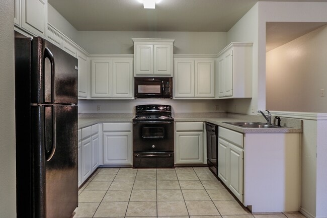 Building Photo - 9806 Avenue W
