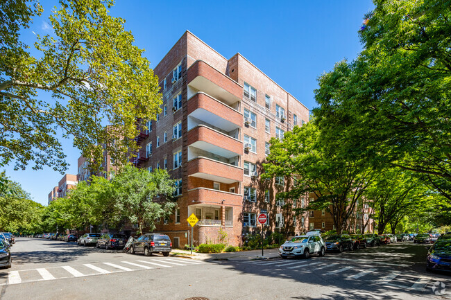 Neighborhood Context - Terrace Gardens Plaza