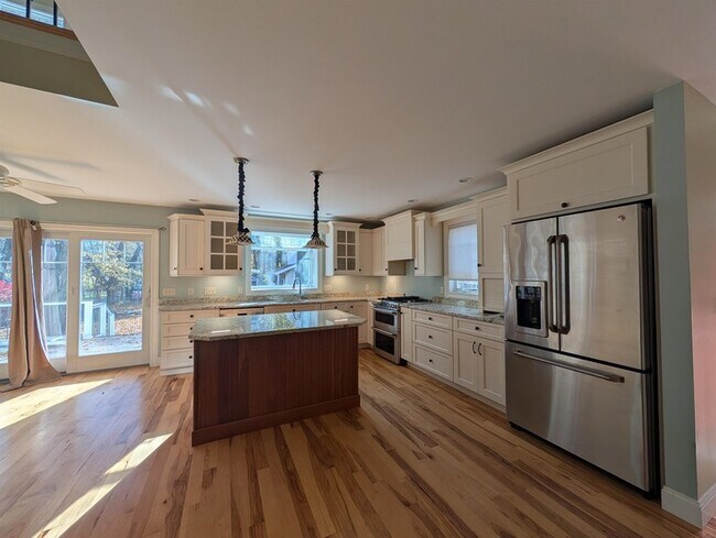 Building Photo - 119 Mill Rd