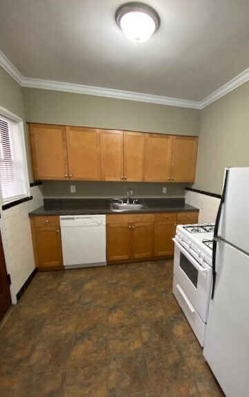 Building Photo - 8024 Delmar Blvd