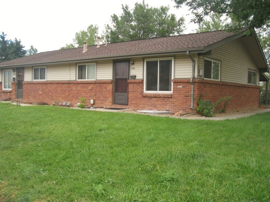 700/702 South Lashley Lane - 700/702 South Lashley Lane