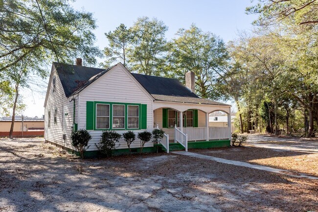 Building Photo - 17 Brunhill Ct