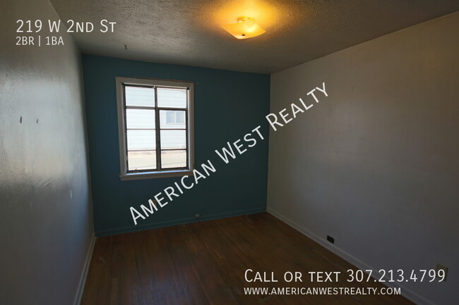 Building Photo - Duplex 2bed/1bath