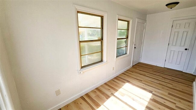 Building Photo - 531 E Curtis Dr