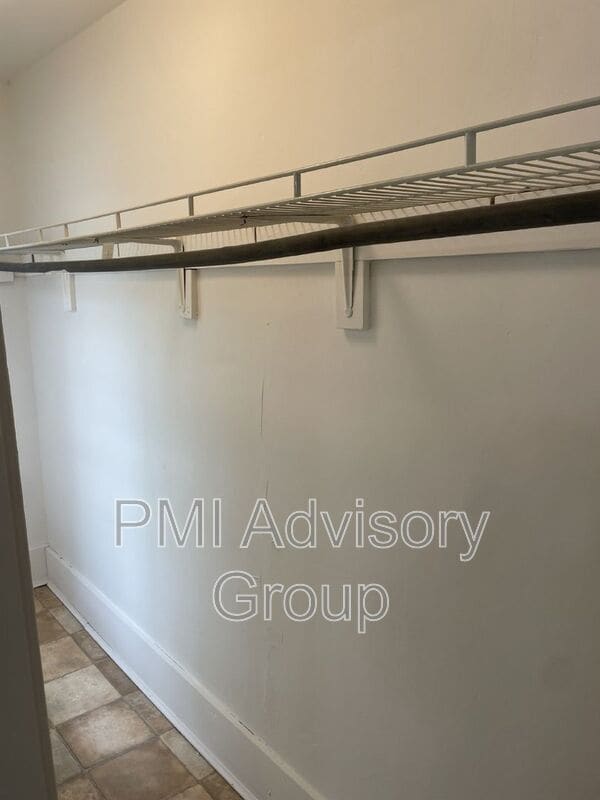 Building Photo - 1507 SW Fillmore St