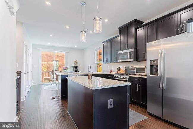 Building Photo - 6215 Herald St