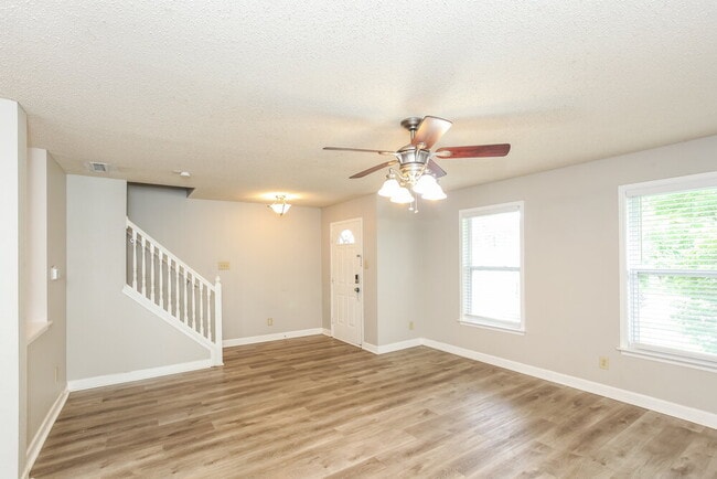 Building Photo - 12179 Maize Dr