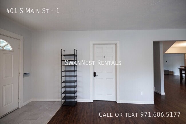 Foto del edificio - 401 S Main St