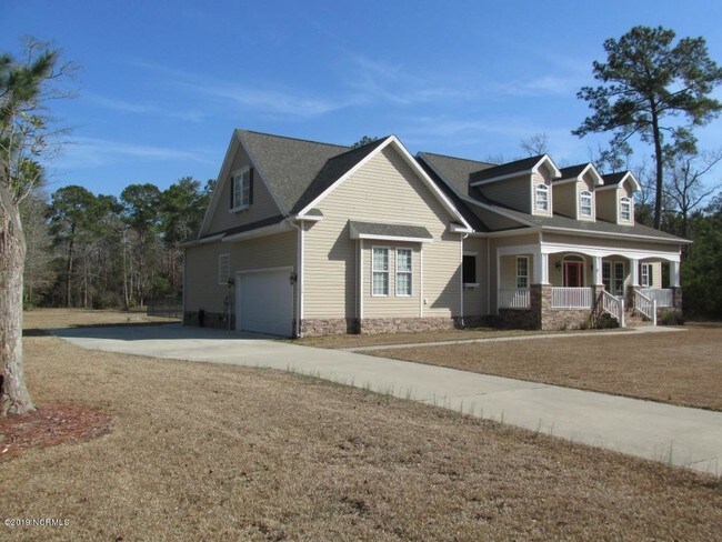Building Photo - 108 Blue Jay Way
