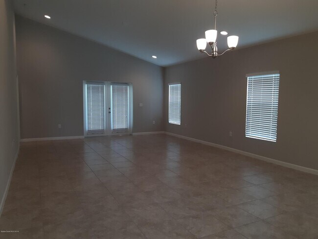 Building Photo - 4165 Harvest Cir