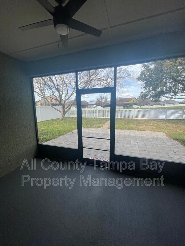 Building Photo - 6743 Wild Elm Ct