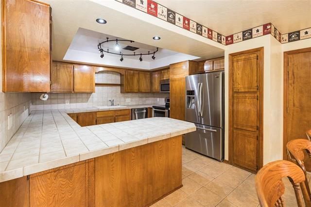 Foto del edificio - 7215 NW Willow Creek Dr
