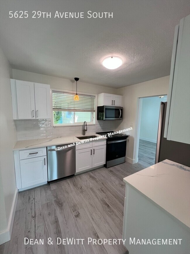 Foto del edificio - 5625 29th Ave S