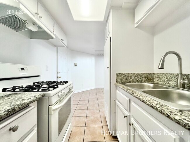 Foto del edificio - 5245 Riverton Ave North Hollywood, CA 91601