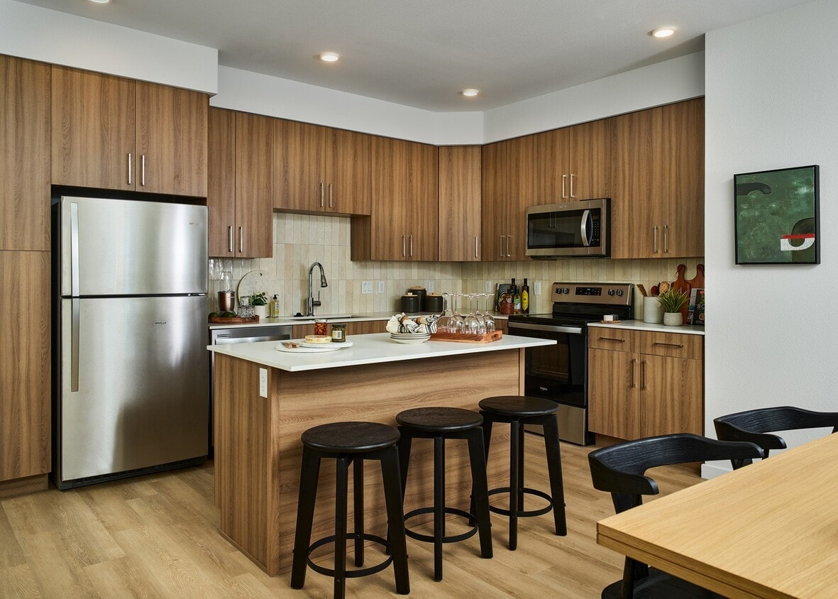 The Madison Apartments at Canyons Apartments at 1250 Sweet Springs