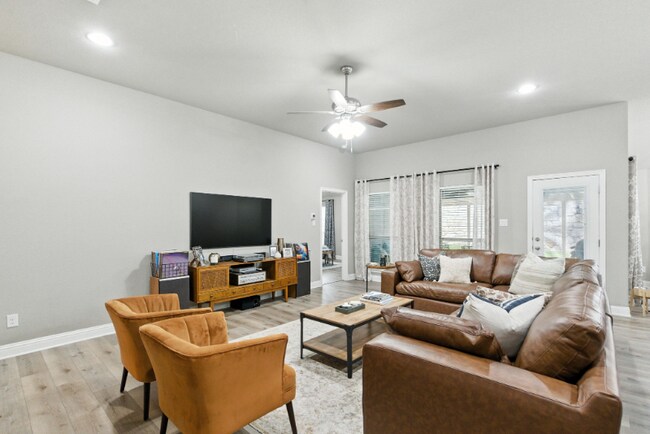 Foto del edificio - 1629 Town Creek Cir