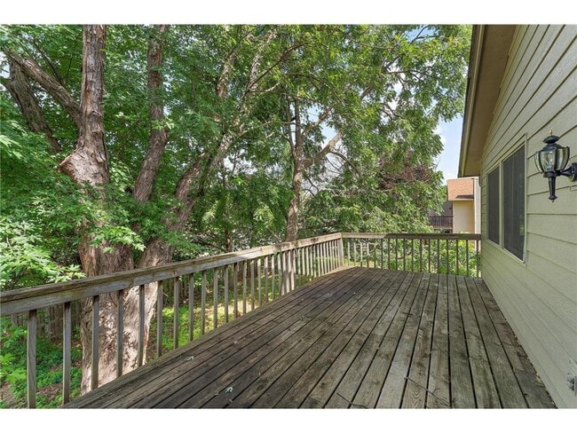 Building Photo - 7390 Stewart Dr