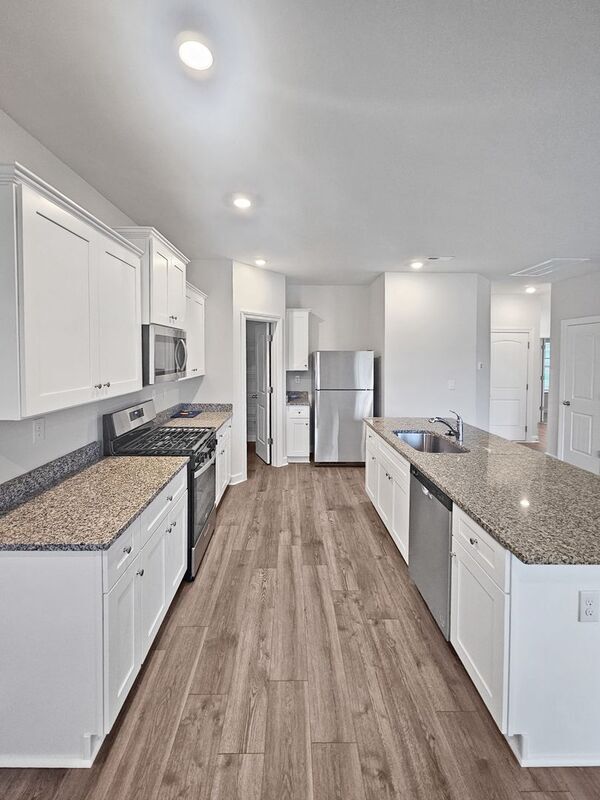 Foto del edificio - 2327 Valverde Wy