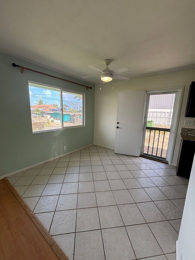 Foto del edificio - Hau'ula - 5 Bdrm/3 Bath/Garage - $5,000