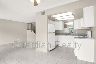 Building Photo - 2209 Tall Pine Dr