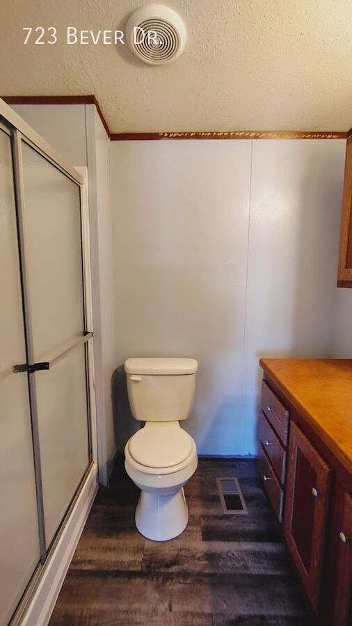 Foto del edificio - 723 Bever Dr