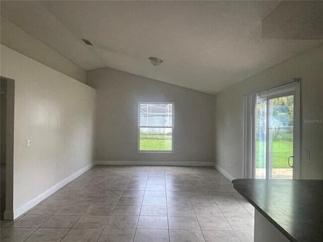 Foto del edificio - 820 Blanc Ct
