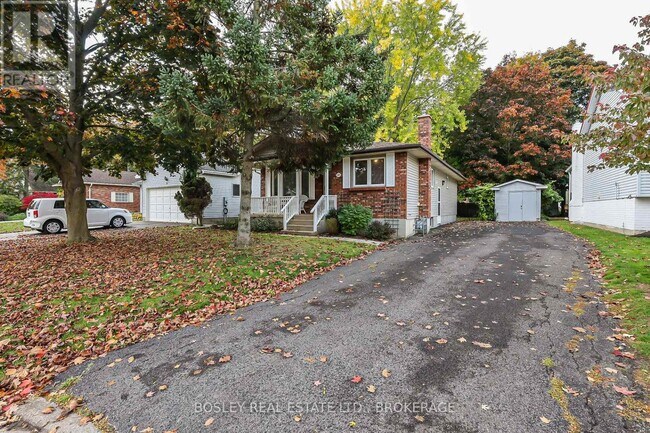 Building Photo - 28 Oak Dr