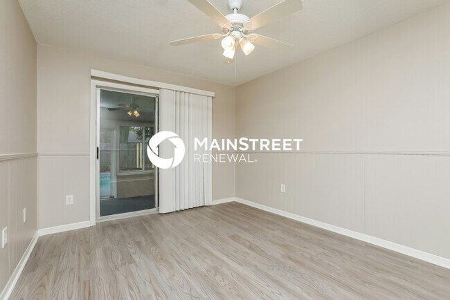Building Photo - 4 Bedroom Pet-Friendly Home in Altamonte Springs, FL with Main Street Renewal