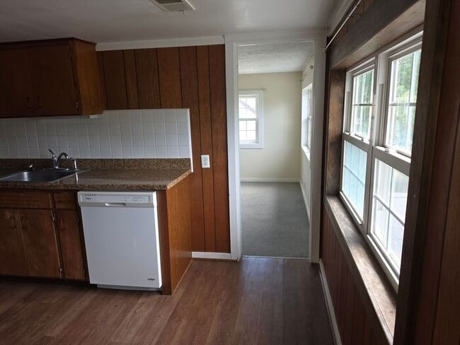 Building Photo - 2 bedroom unit in Berrien Springs