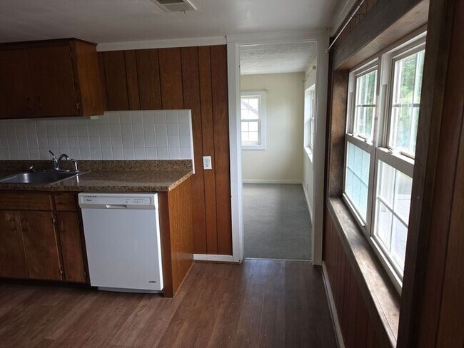 Foto del edificio - 2 bedroom unit in Berrien Springs