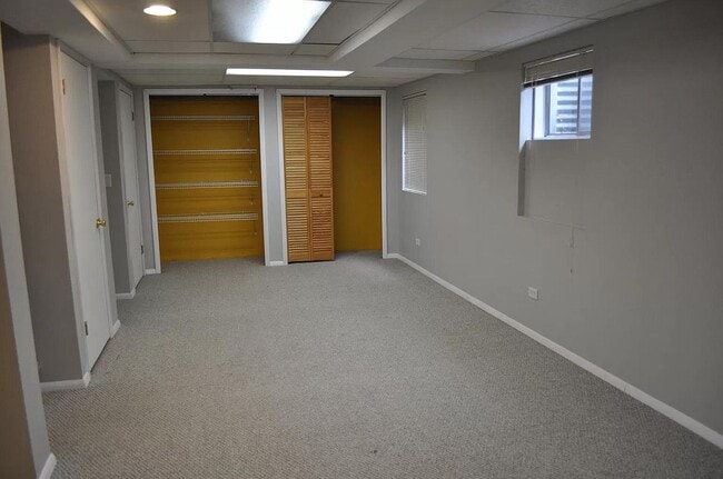 Building Photo - 3131 Andover Ct