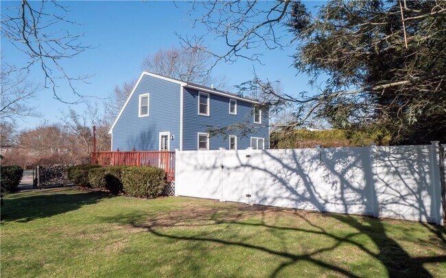 Building Photo - 28 Busher Dr
