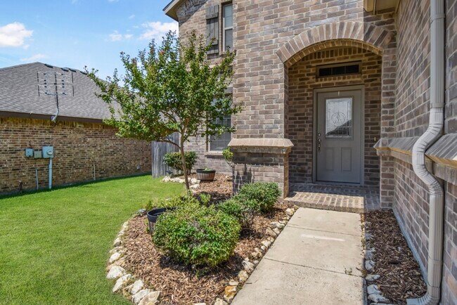 Foto del edificio - 416 Crown Oaks Dr