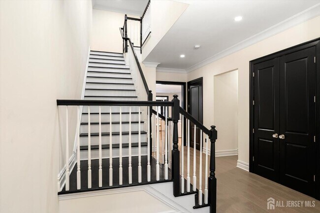 Foto del edificio - 11 Hamilton Dr