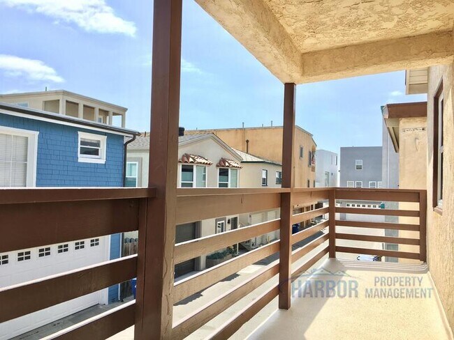 Building Photo - 45 10th St