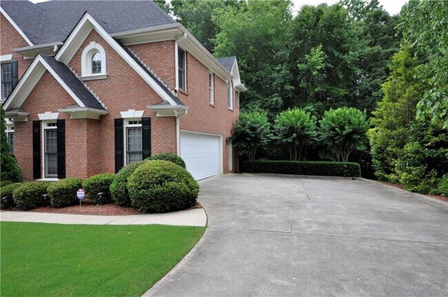 Building Photo - 4485 Park Brooke Trace